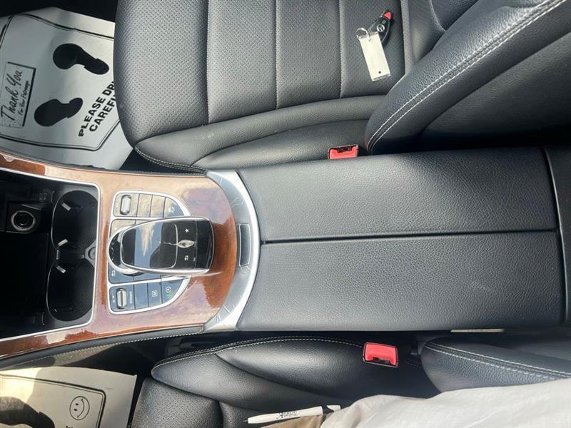 Mercedes-Benz GLC RWD 4dr GLC 300 2016