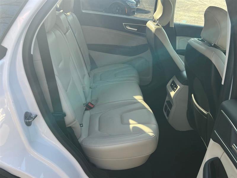 Ford Edge Titanium FWD 2017