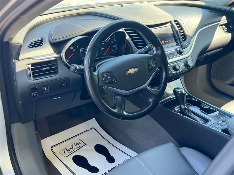 Chevrolet Impala 4dr Sdn LT w/1LT 2018