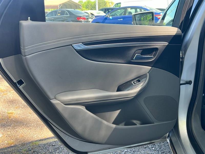 Chevrolet Impala 4dr Sdn LT w/1LT 2018