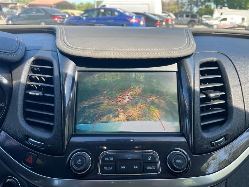 Chevrolet Impala 4dr Sdn LT w/1LT 2018