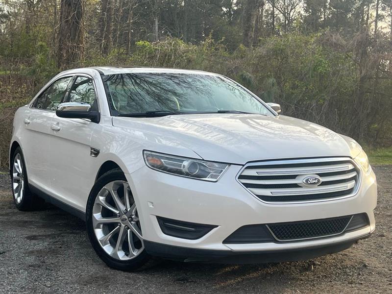 Ford Taurus 4dr Sdn Limited FWD 2015