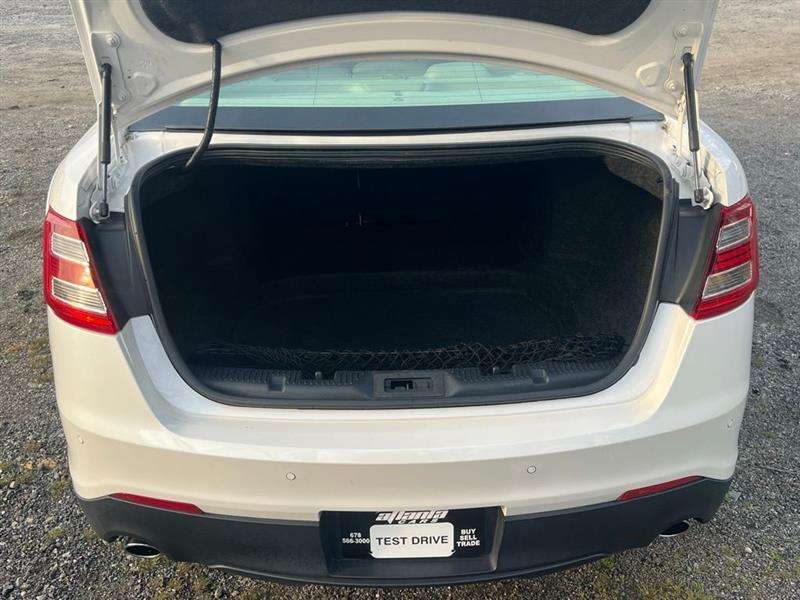 Ford Taurus 4dr Sdn Limited FWD 2015