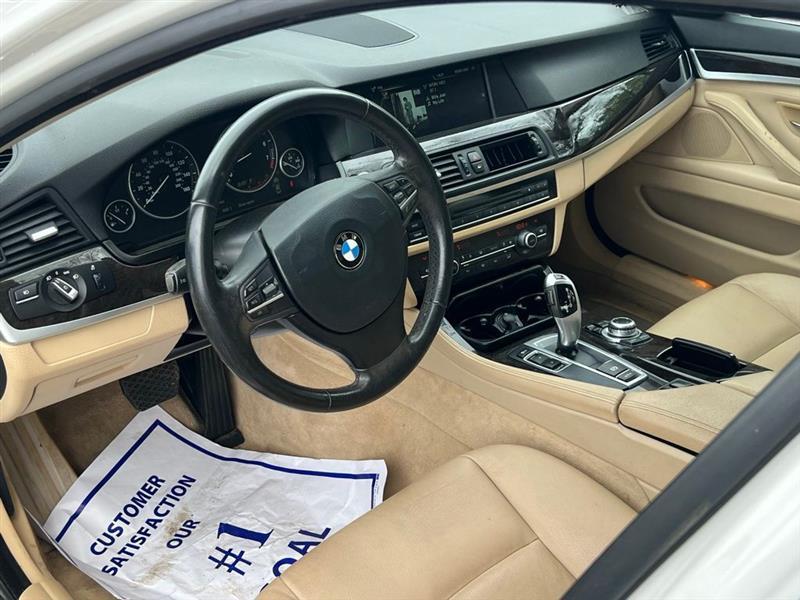 BMW 5 Series 4dr Sdn 535i RWD 2013