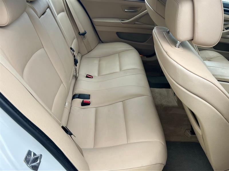 BMW 5 Series 4dr Sdn 535i RWD 2013
