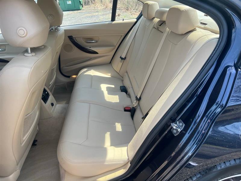 BMW 3 Series 4dr Sdn 328i xDrive AWD SULEV 2015