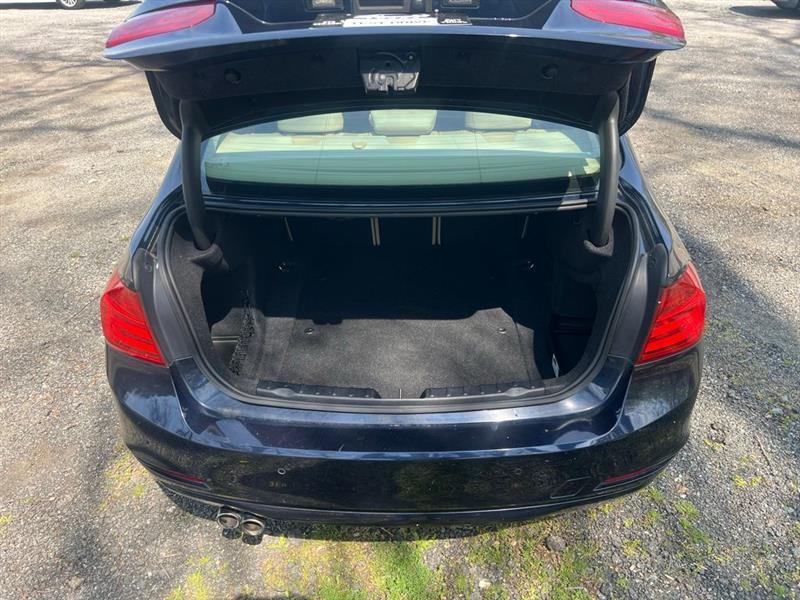 BMW 3 Series 4dr Sdn 328i xDrive AWD SULEV 2015