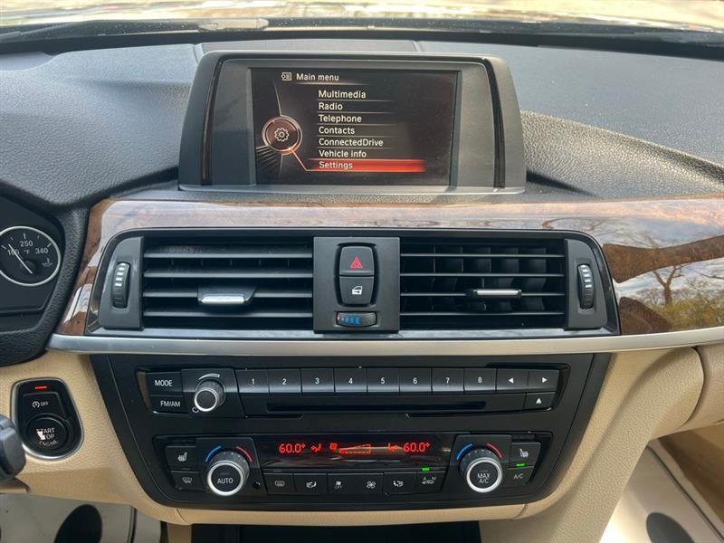 BMW 3 Series 4dr Sdn 328i xDrive AWD SULEV 2015