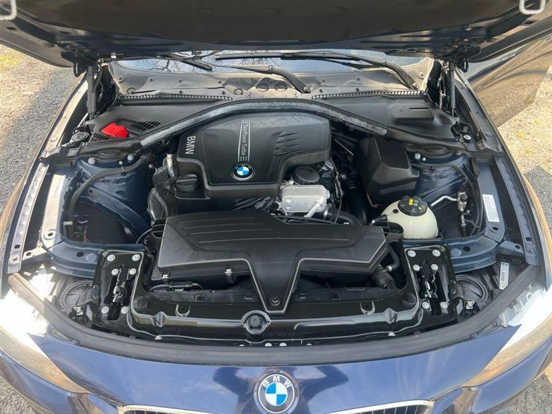 BMW 3 Series 4dr Sdn 328i xDrive AWD SULEV 2015