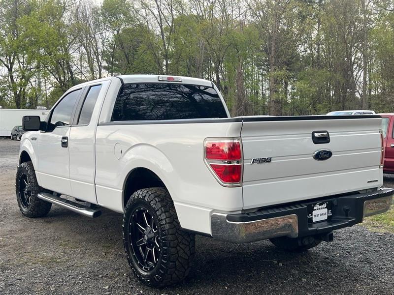 Ford F-150 2WD SuperCab 145" XLT 2014