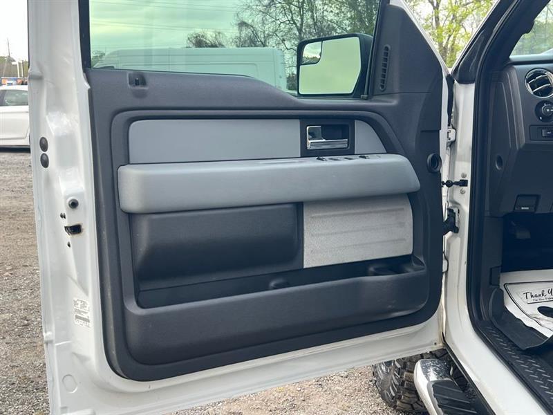 Ford F-150 2WD SuperCab 145" XLT 2014