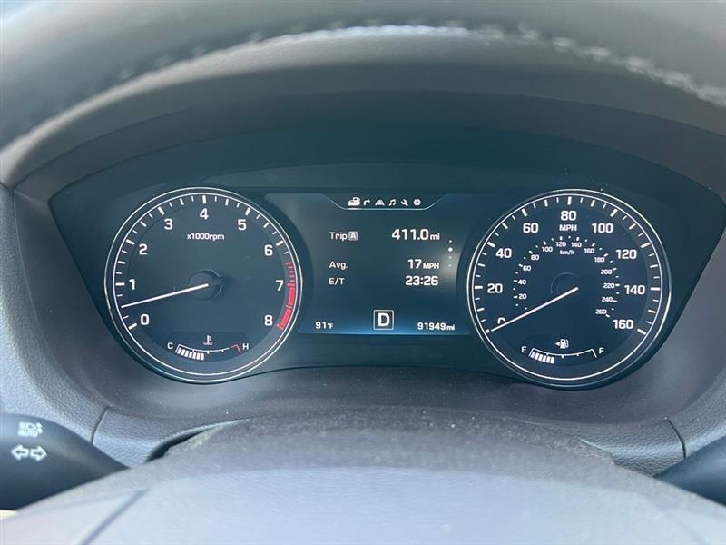 Hyundai Genesis 4dr Sdn V8 5.0L RWD 2015