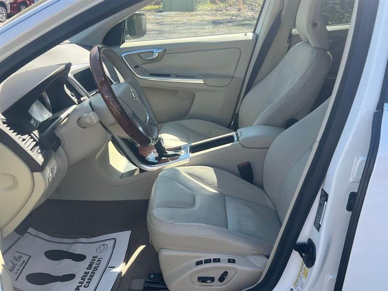 Volvo XC60 4dr 3.2L 2013