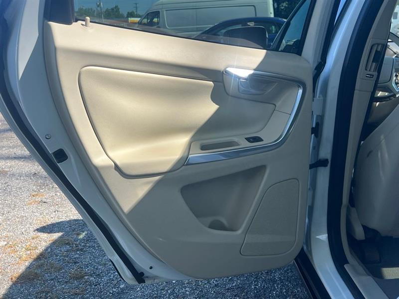 Volvo XC60 4dr 3.2L 2013