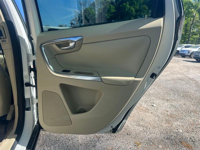 Volvo XC60 4dr 3.2L 2013