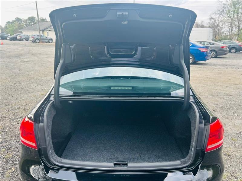 Volkswagen Passat 4dr Sdn 1.8T Auto S PZEV 2015