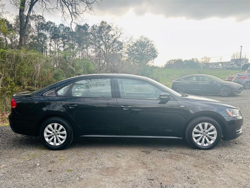 Volkswagen Passat 4dr Sdn 1.8T Auto S PZEV 2015