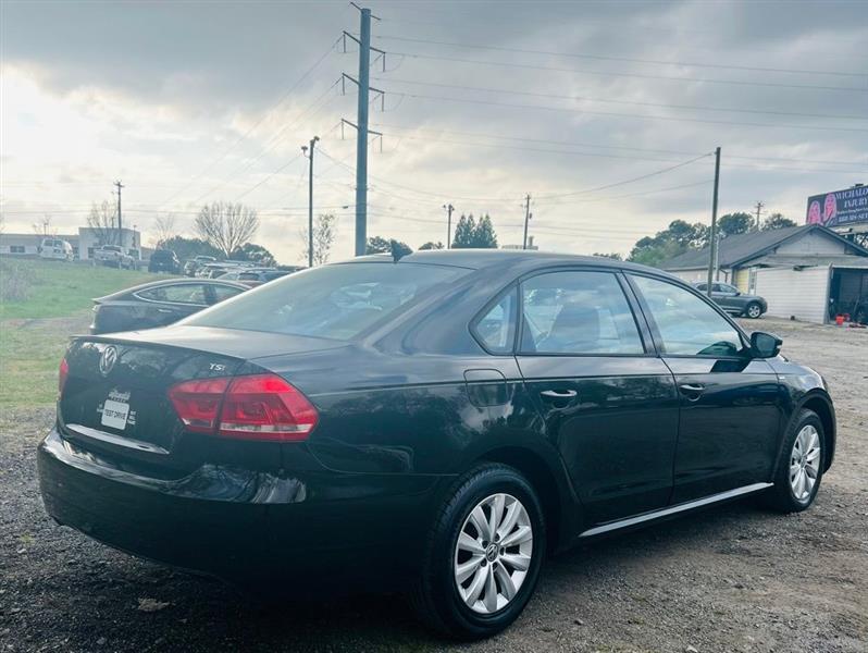Volkswagen Passat 4dr Sdn 1.8T Auto S PZEV 2015