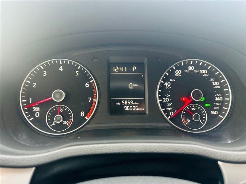 Volkswagen Passat 4dr Sdn 1.8T Auto S PZEV 2015