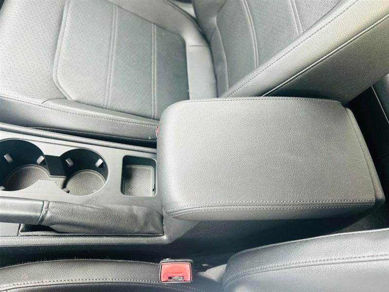 Volkswagen Passat 4dr Sdn 1.8T Auto S PZEV 2015