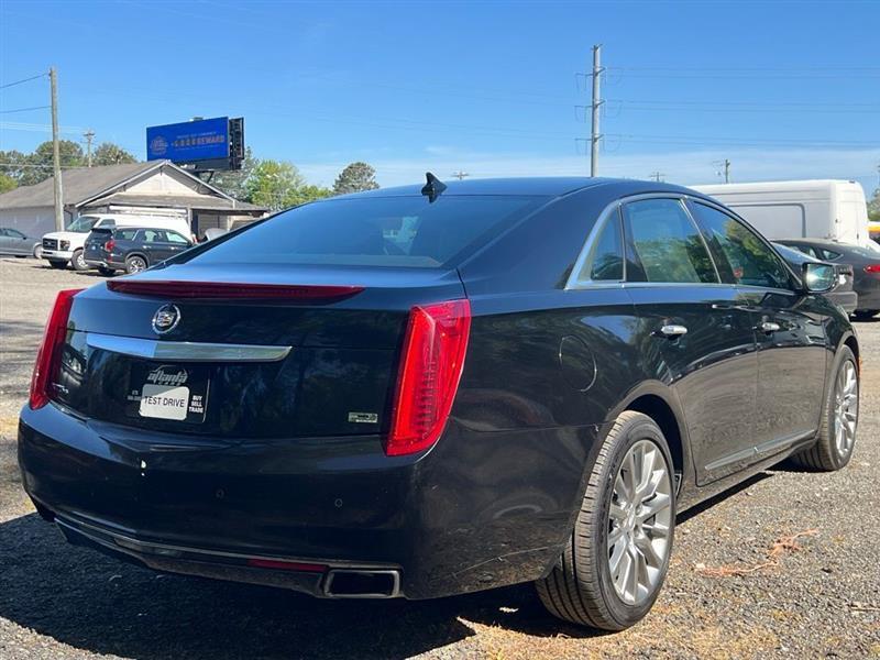 Cadillac XTS 4dr Sdn Platinum AWD 2013