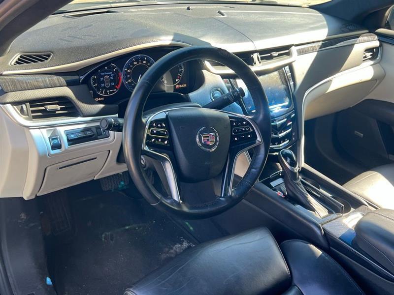 Cadillac XTS 4dr Sdn Platinum AWD 2013