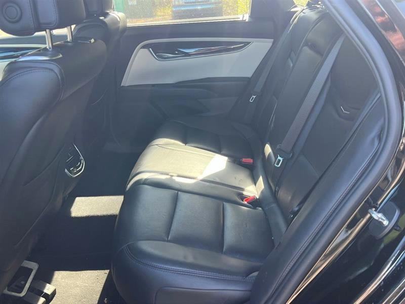 Cadillac XTS 4dr Sdn Platinum AWD 2013