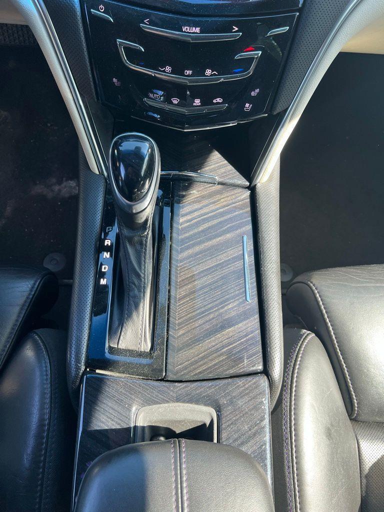 Cadillac XTS 4dr Sdn Platinum AWD 2013