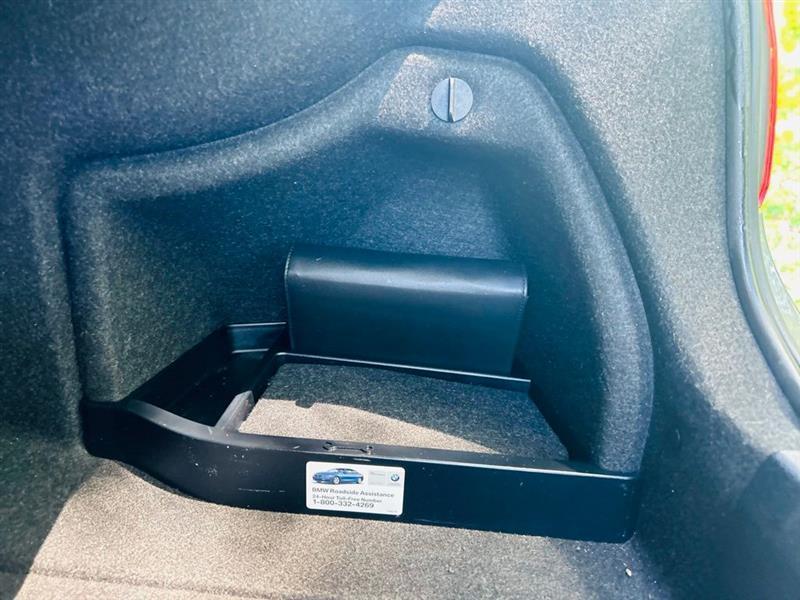 BMW 3 Series 4dr Sdn 320i RWD 2015