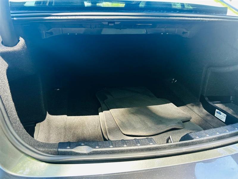 BMW 3 Series 4dr Sdn 320i RWD 2015