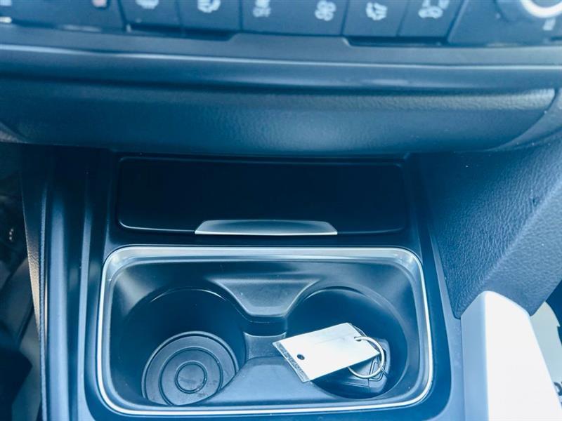 BMW 3 Series 4dr Sdn 320i RWD 2015