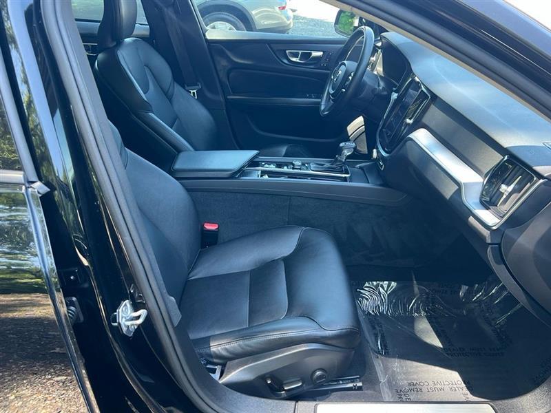 Volvo S60 T5 FWD Momentum 2020