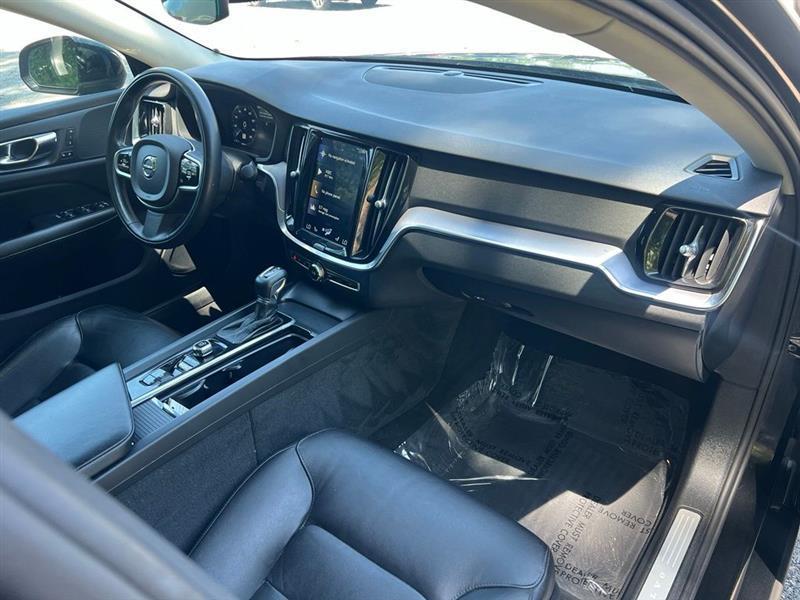 Volvo S60 T5 FWD Momentum 2020