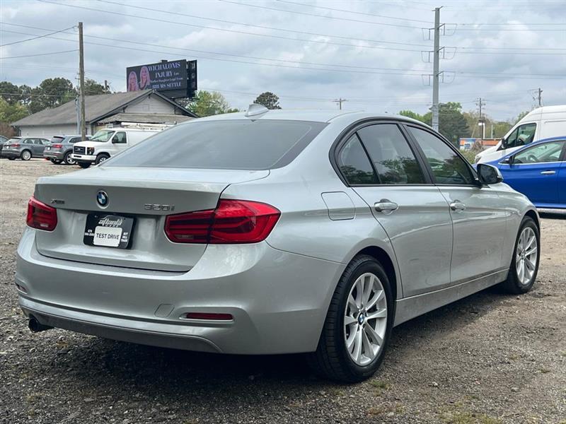 BMW 3 Series 320i xDrive Sedan 2018