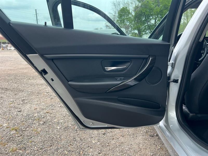 BMW 3 Series 320i xDrive Sedan 2018