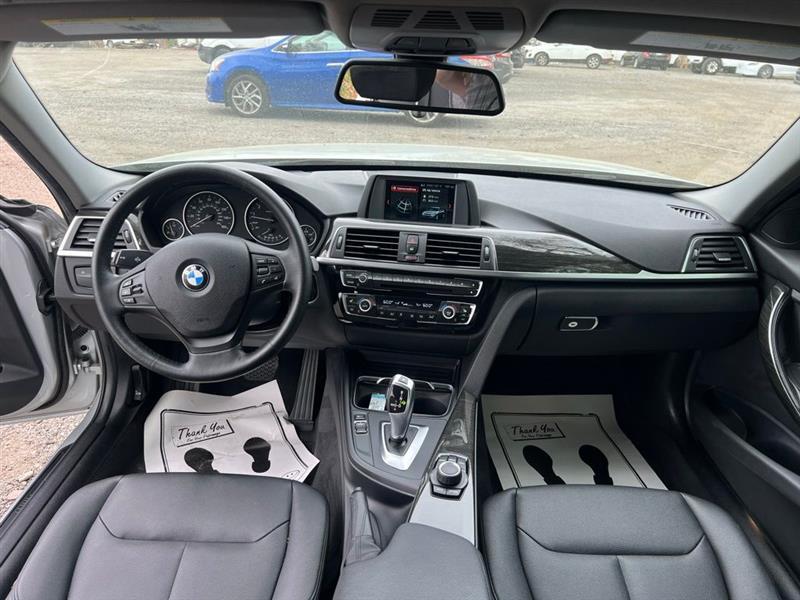 BMW 3 Series 320i xDrive Sedan 2018
