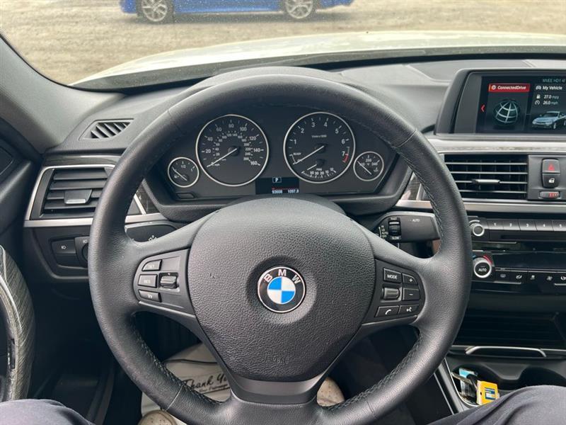 BMW 3 Series 320i xDrive Sedan 2018
