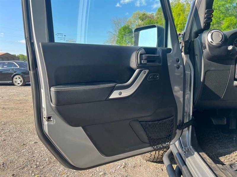 Jeep Wrangler Unlimited 4WD 4dr Freedom Edition *Ltd Avail* 2015