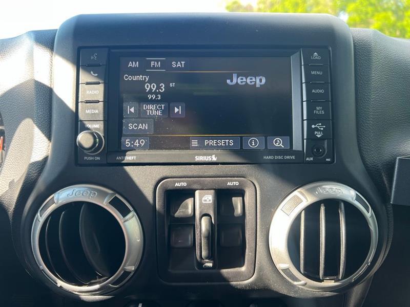 Jeep Wrangler Unlimited 4WD 4dr Freedom Edition *Ltd Avail* 2015