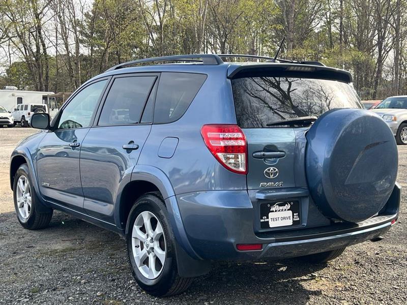 Toyota RAV4 4WD 4dr 4-cyl 4-Spd AT Ltd (Natl) 2011