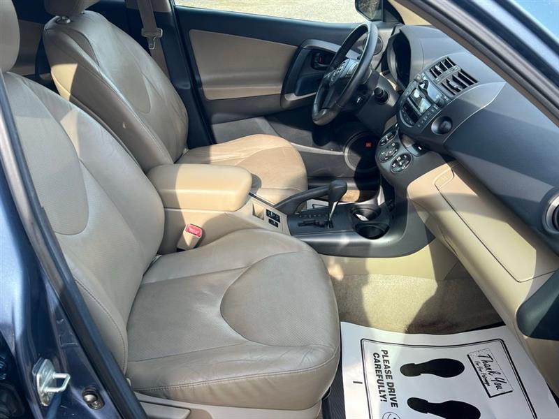 Toyota RAV4 4WD 4dr 4-cyl 4-Spd AT Ltd (Natl) 2011