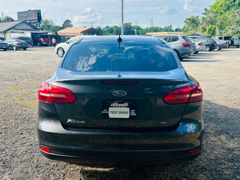 Ford Focus SE Sedan 2017