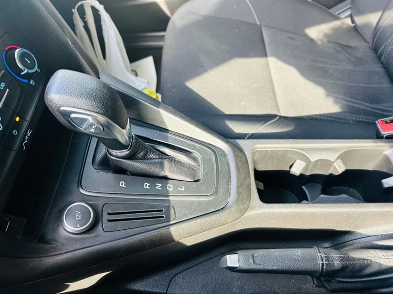 Ford Focus SE Sedan 2017