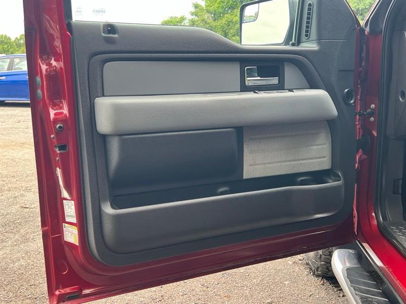 Ford F-150 4WD SuperCrew 145" XLT 2014