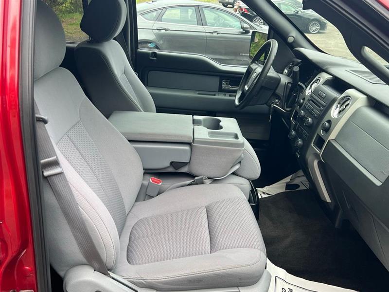 Ford F-150 4WD SuperCrew 145" XLT 2014