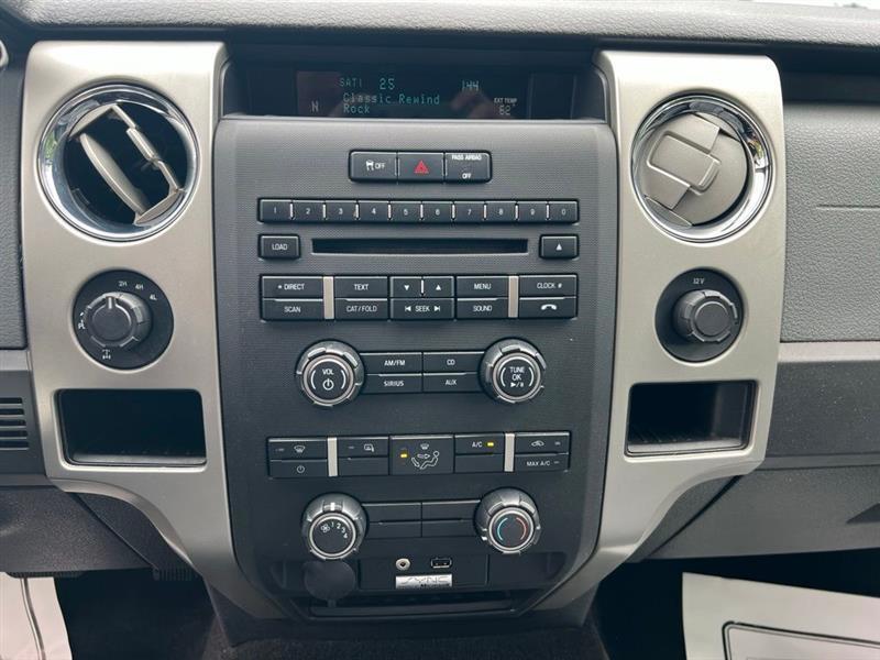 Ford F-150 4WD SuperCrew 145" XLT 2014