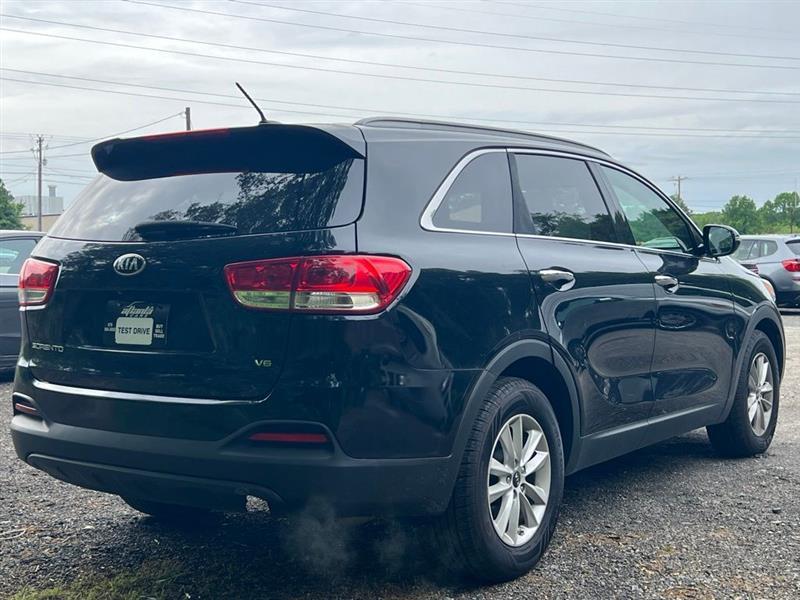 Kia Sorento FWD 4dr 3.3L LX 2016