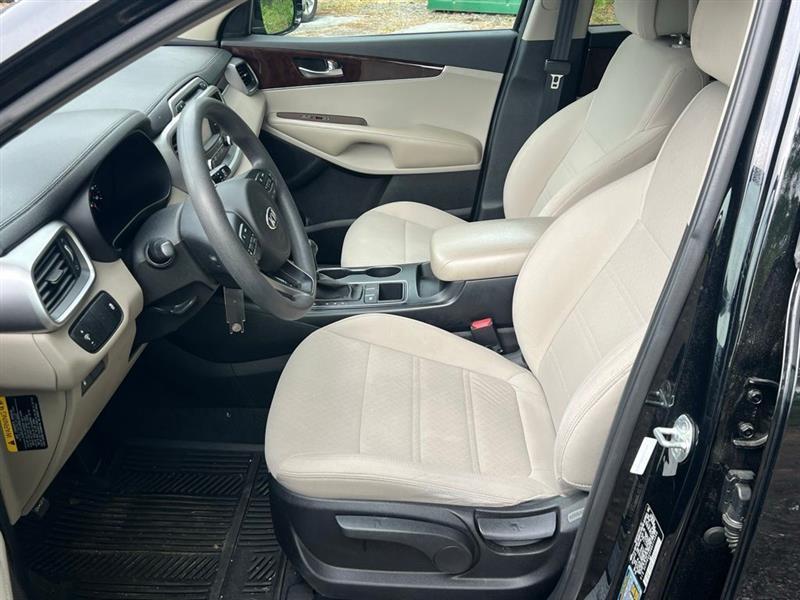 Kia Sorento FWD 4dr 3.3L LX 2016
