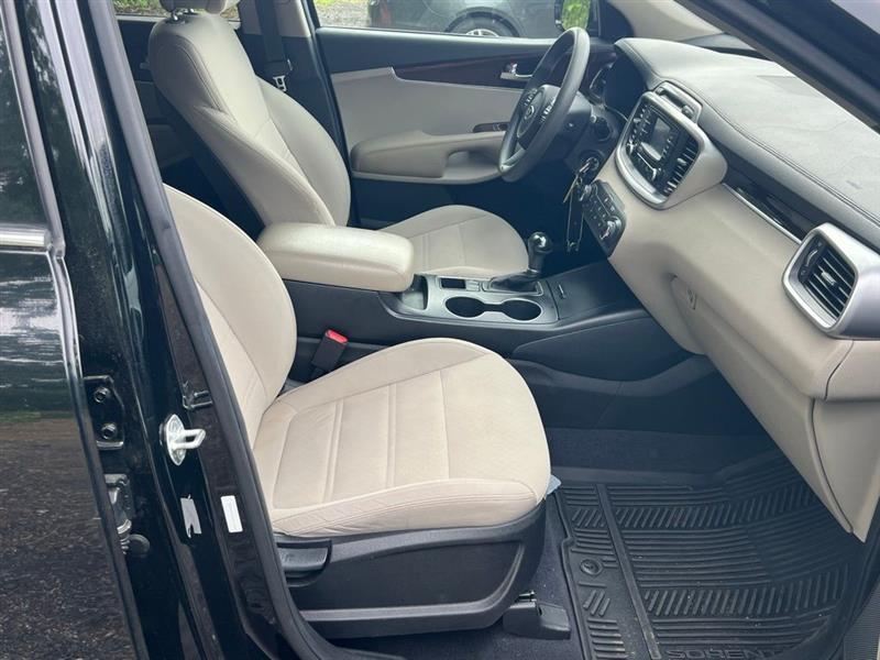 Kia Sorento FWD 4dr 3.3L LX 2016