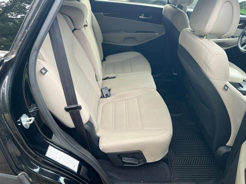Kia Sorento FWD 4dr 3.3L LX 2016